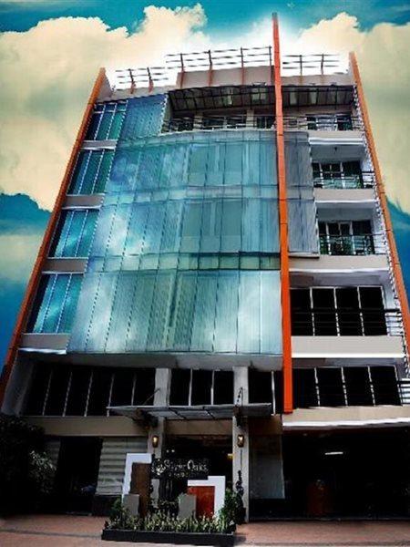 מנילה Silver Oaks Suites & Hotel מראה חיצוני תמונה