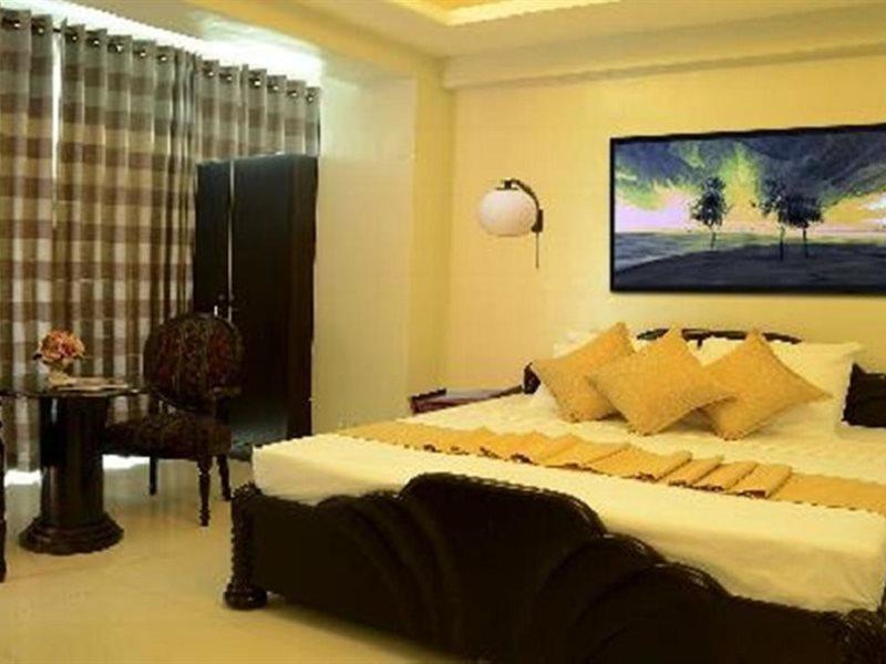 מנילה Silver Oaks Suites & Hotel מראה חיצוני תמונה