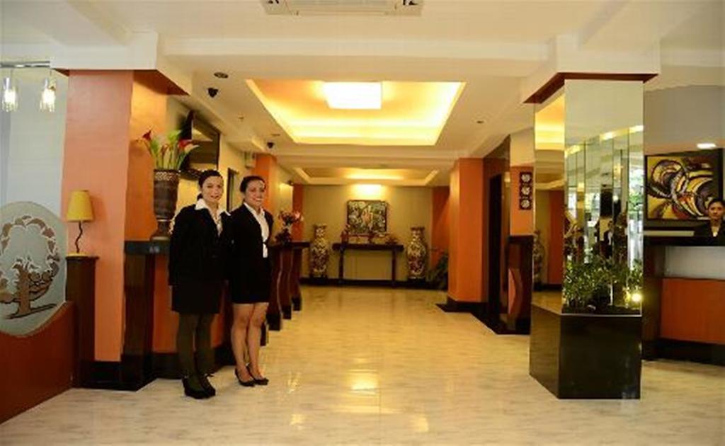 מנילה Silver Oaks Suites & Hotel מראה חיצוני תמונה