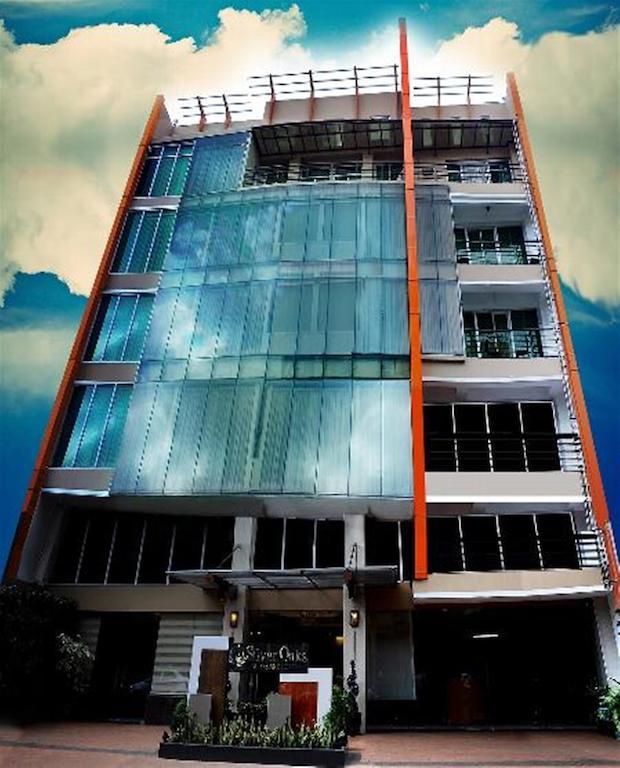 מנילה Silver Oaks Suites & Hotel מראה חיצוני תמונה