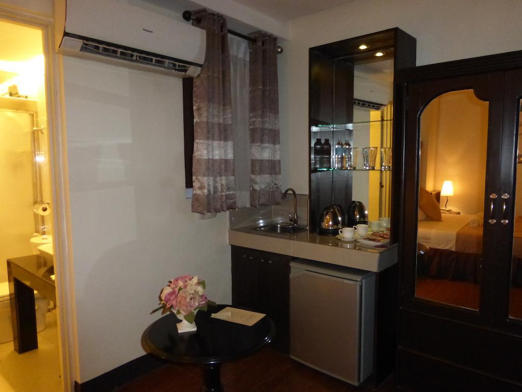 מנילה Silver Oaks Suites & Hotel מראה חיצוני תמונה
