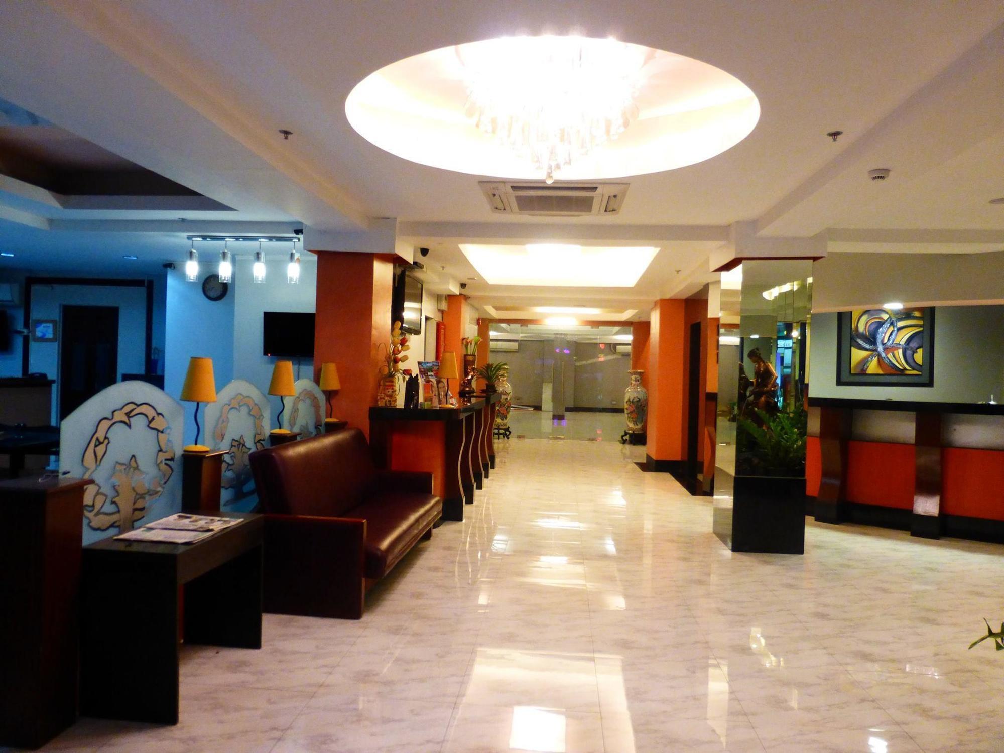 מנילה Silver Oaks Suites & Hotel מראה חיצוני תמונה