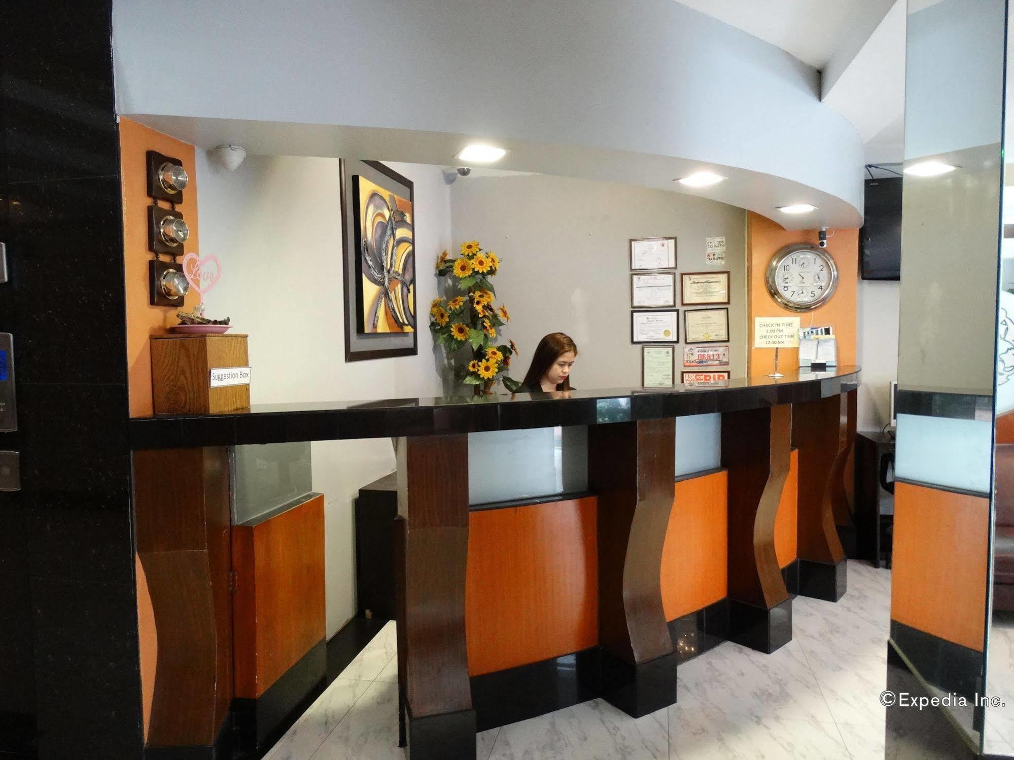 מנילה Silver Oaks Suites & Hotel מראה חיצוני תמונה